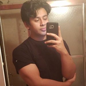 Meet your Posher, Cesar